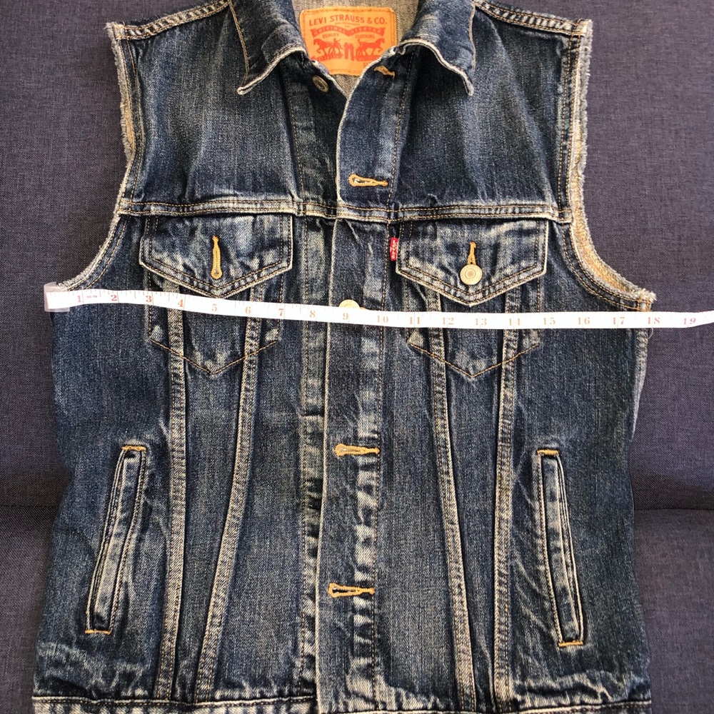 Men’s denim vest